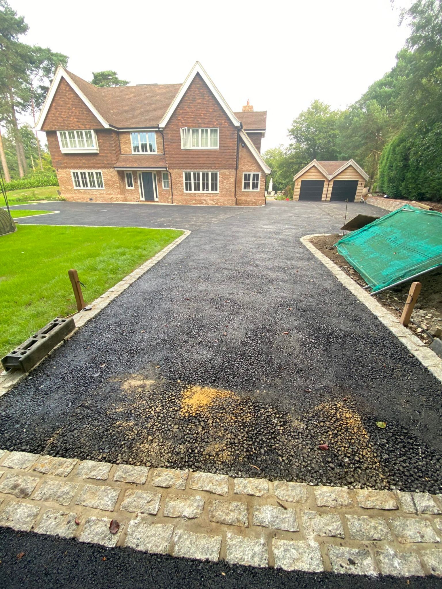 IMG_5899-2-scaled_compressed IMG_5899-2-scaled_compressed